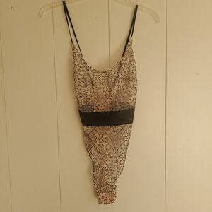 VICTORIAS SECRET LACE TEDDY BODYSUIT SHEER SEXY FLORAL THONG NWOT SZ LAR…